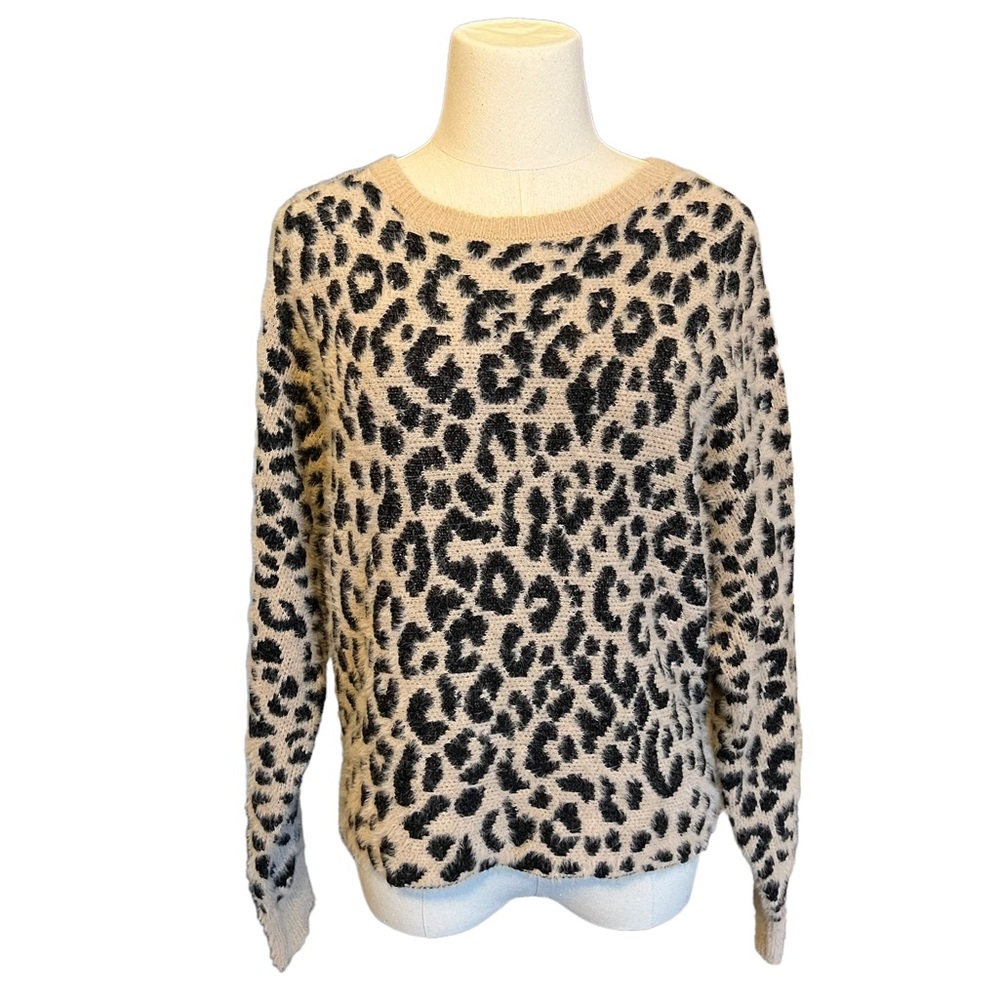 Jessica Simpson Blush Leopard Sweater Size Small